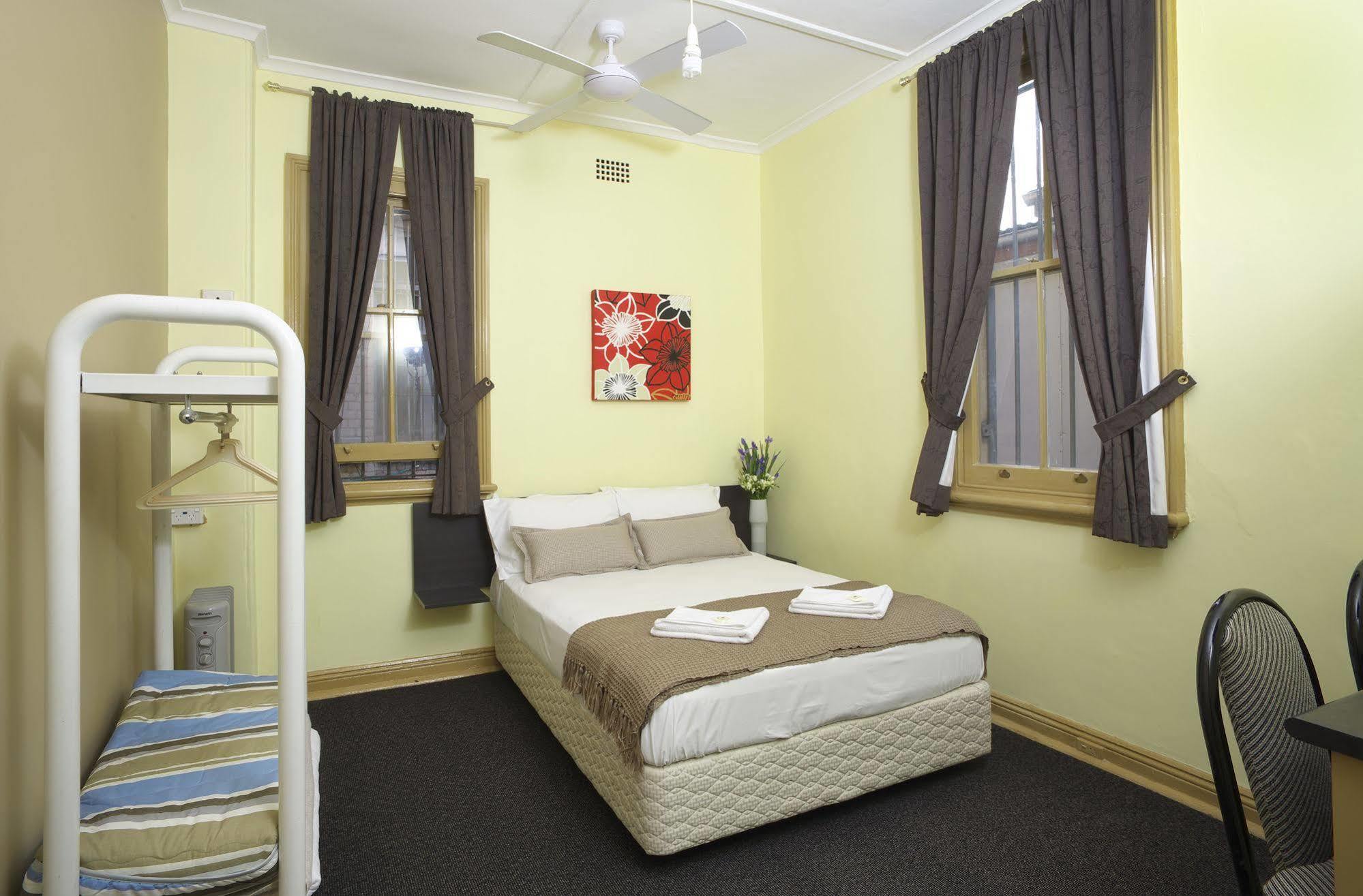 The George Street Hotel Sydney Exterior photo